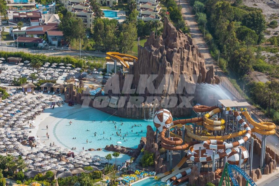 почивка в The Land of Legends Kingdom Hotel