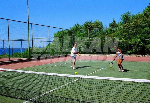 почивка в Ora Holiday Village