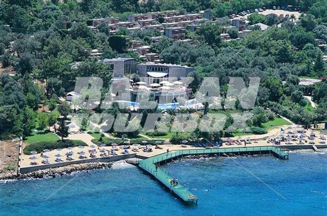 почивка в Ora Holiday Village