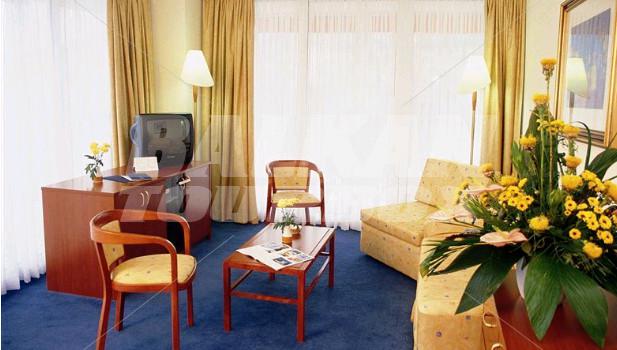holiday in Ambasador