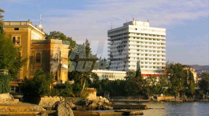 holiday in Ambasador