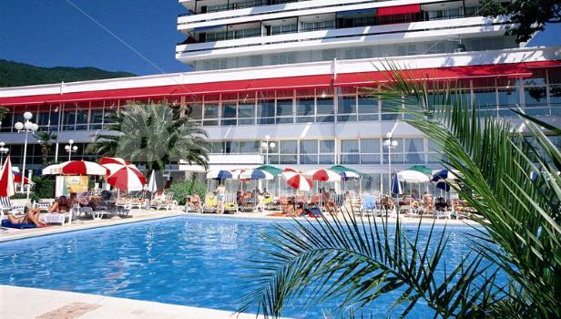 holiday in Ambasador