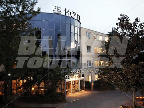 почивка в  NH Munchen Neue Messe
