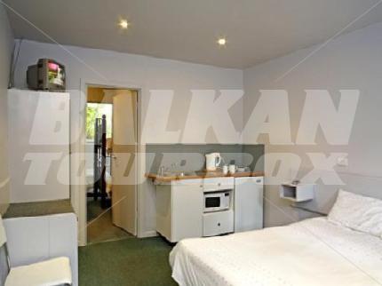 почивка в Leisure Inns Waterfront Lodge