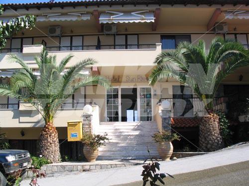 почивка в Sunrise Hotel Amouliani