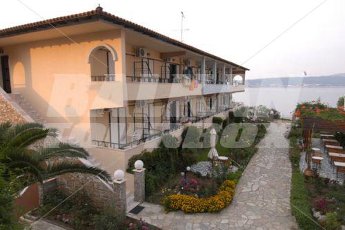 почивка в Sunrise Hotel Amouliani