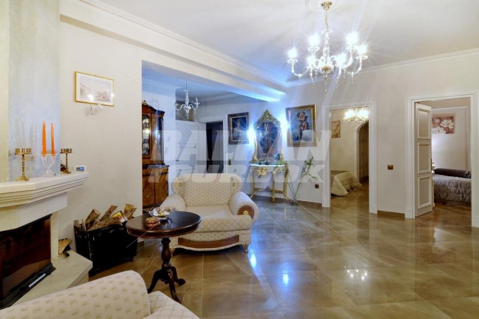 почивка в Luxury Villa in Corfu