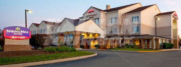 почивка в  SpringHill Suites by Marriott Columbus Airport Gahanna