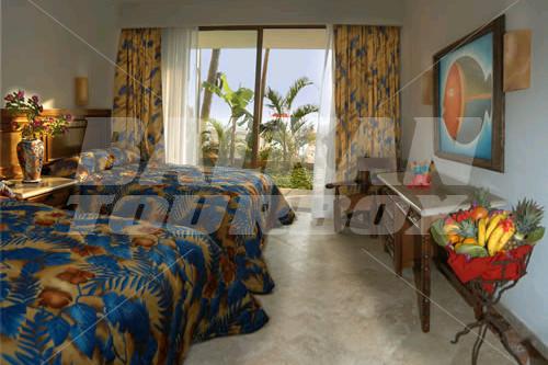почивка в Las Palmas Beach Resort