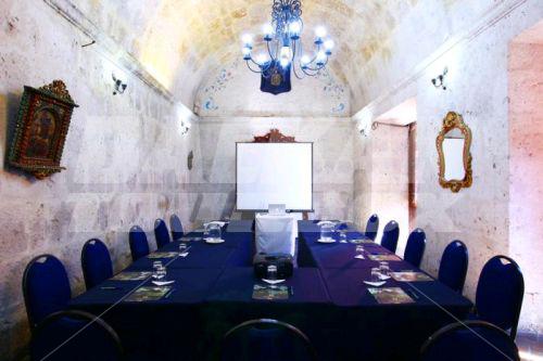 почивка в The San Agustin Posada del Monasterio Hotel