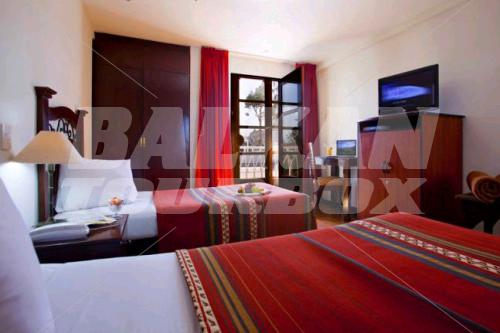 почивка в The San Agustin Posada del Monasterio Hotel