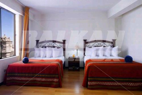 почивка в The San Agustin Posada del Monasterio Hotel