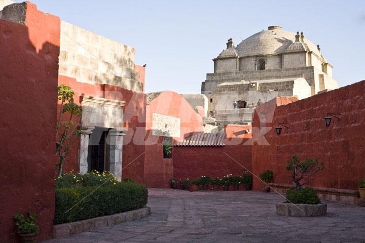 почивка в  The San Agustin Posada del Monasterio Hotel