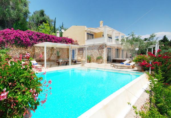 почивка в Corfu Luxury Villas