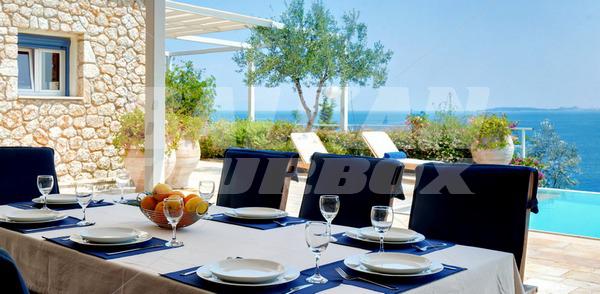 почивка в Corfu Luxury Villas