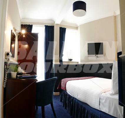 holiday in Murrayfield Hotel & Lodge