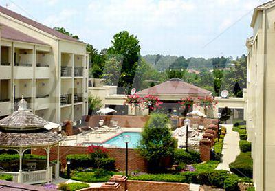 почивка в Courtyard by Marriott Little Rock West
