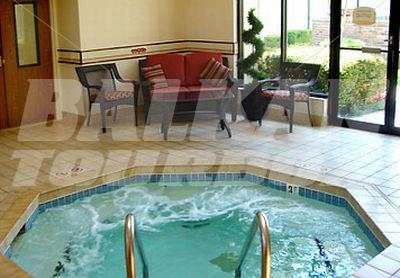 почивка в Courtyard by Marriott Little Rock West
