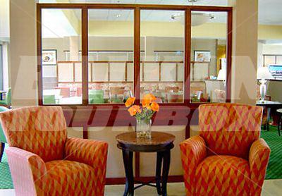 почивка в Courtyard by Marriott Little Rock West