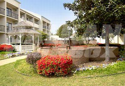 почивка в Courtyard by Marriott Little Rock West