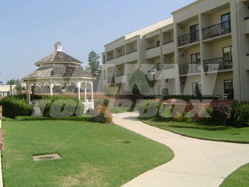 почивка в Courtyard by Marriott Little Rock West
