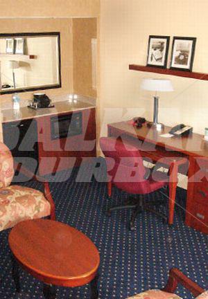 почивка в Courtyard by Marriott Little Rock West