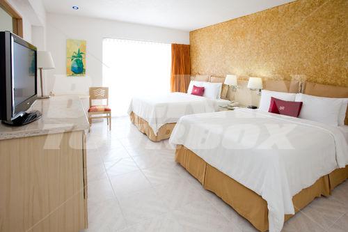 почивка в Crowne Plaza Acapulco