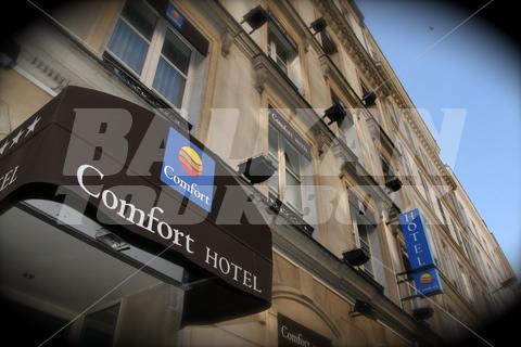 почивка в Comfort 17eme Montmartre