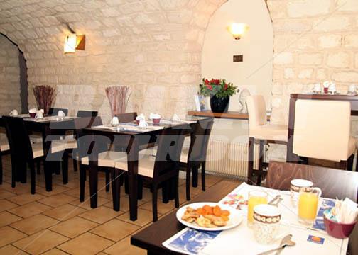 почивка в Comfort 17eme Montmartre