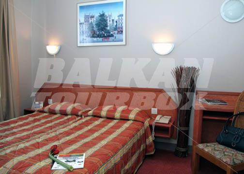 почивка в Comfort 17eme Montmartre
