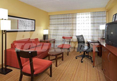 почивка в Courtyard by Marriott Los Angeles Marina del Rey