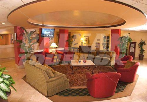 почивка в Courtyard by Marriott Los Angeles Marina del Rey