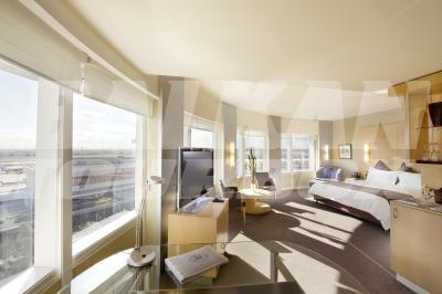 почивка в Hilton Melbourne Airport