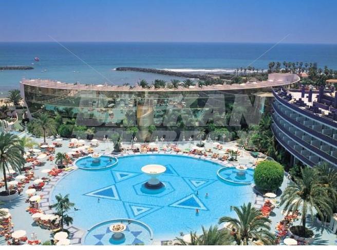holiday in Mediterranean Palace