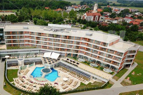 holiday in Livada Prestige