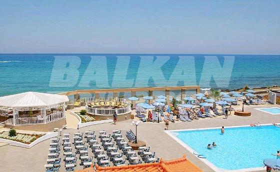 holiday in Europa Beach Hotel