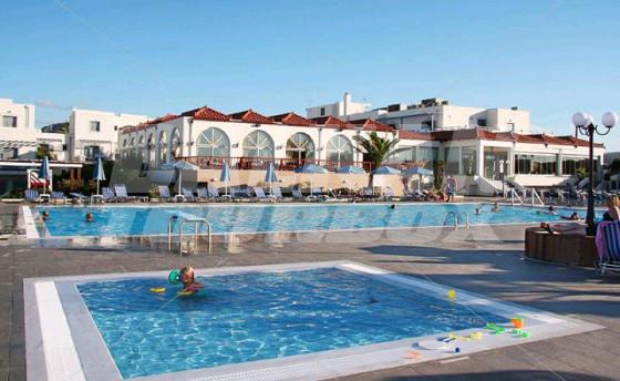 holiday in Europa Beach Hotel