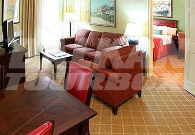 почивка в Residence Inn by Marriott Charleston Downtown/Riverview