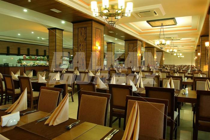 почивка в Laphetos Beach Resort and SPA