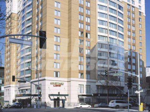 почивка в Courtyard by Marriott Downtown San Francisco