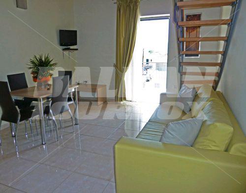 holiday in Eleana