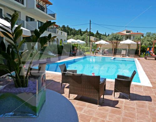 holiday in Eleana