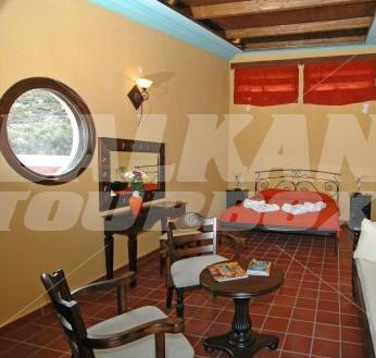 holiday in Kallisti Apart