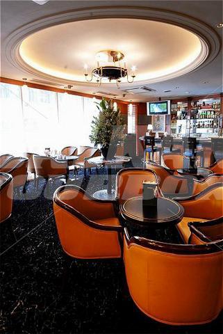 holiday in Charterhouse Causeway Bay