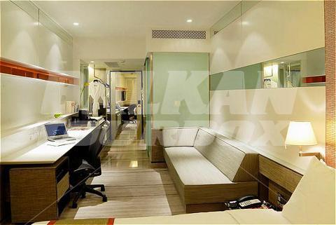 holiday in Charterhouse Causeway Bay