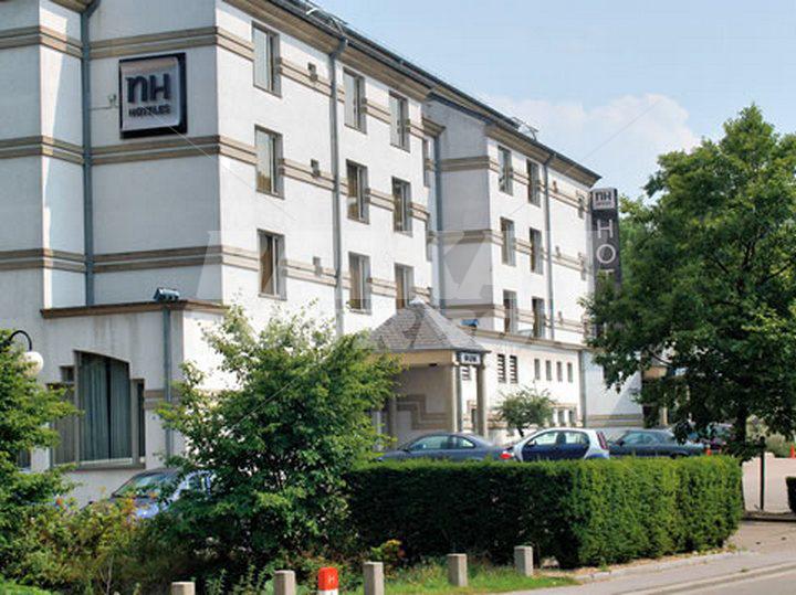 почивка в  NH Molenvijver Genk