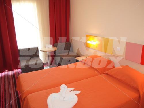 почивка в Golden Tulip Mamaia