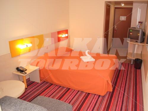 почивка в Golden Tulip Mamaia