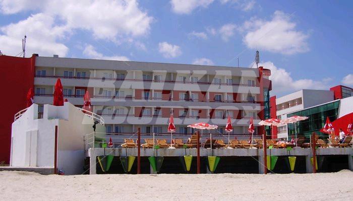 почивка в Golden Tulip Mamaia