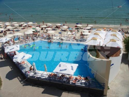 почивка в Golden Tulip Mamaia
